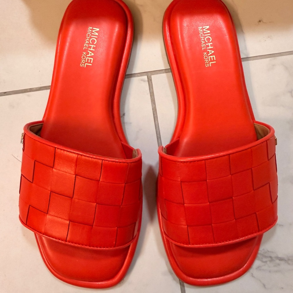 Michael Kors Hayworth Woven Leather slide
